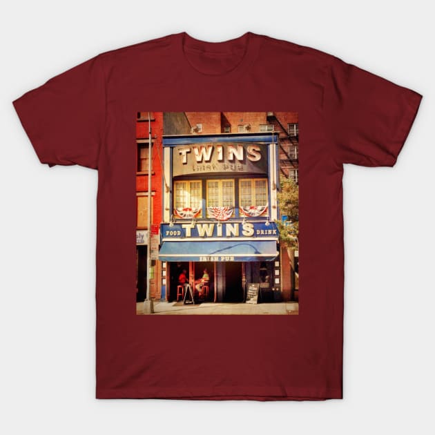 Twins pub T-Shirt by pvjaffe